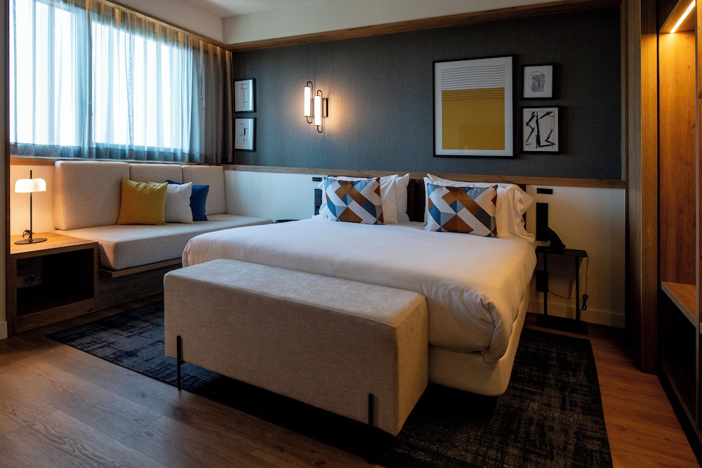 Four Points by Sheraton Barcelona Airport 14