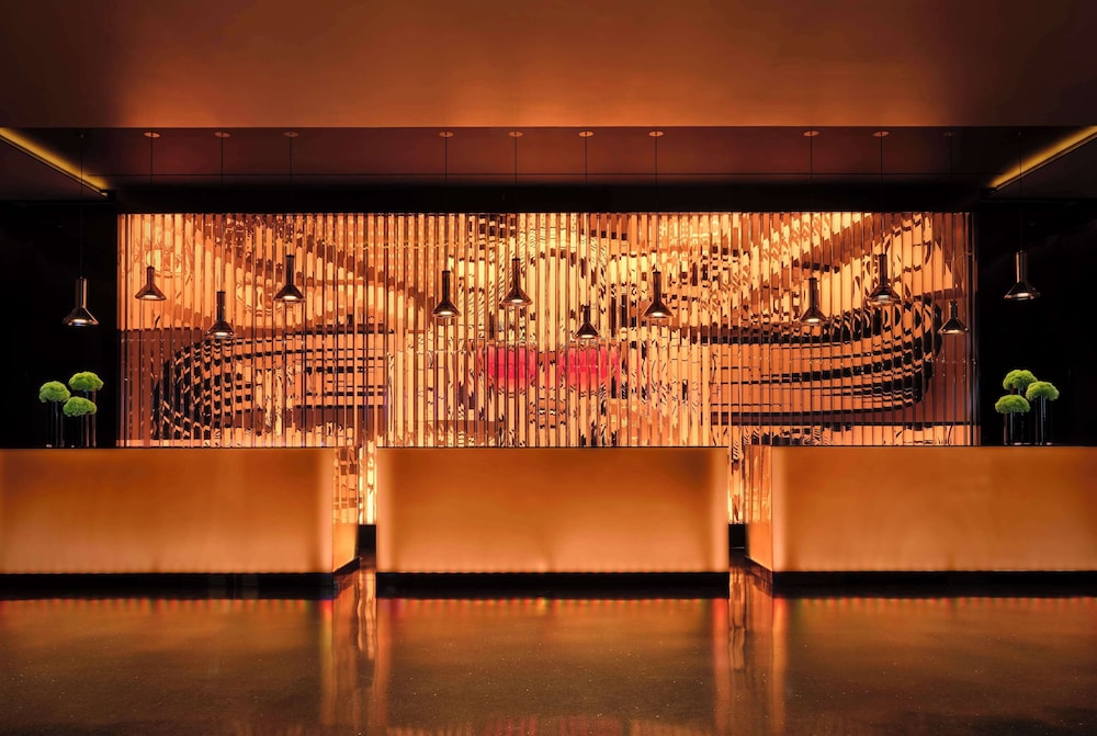 art'otel London Hoxton 8