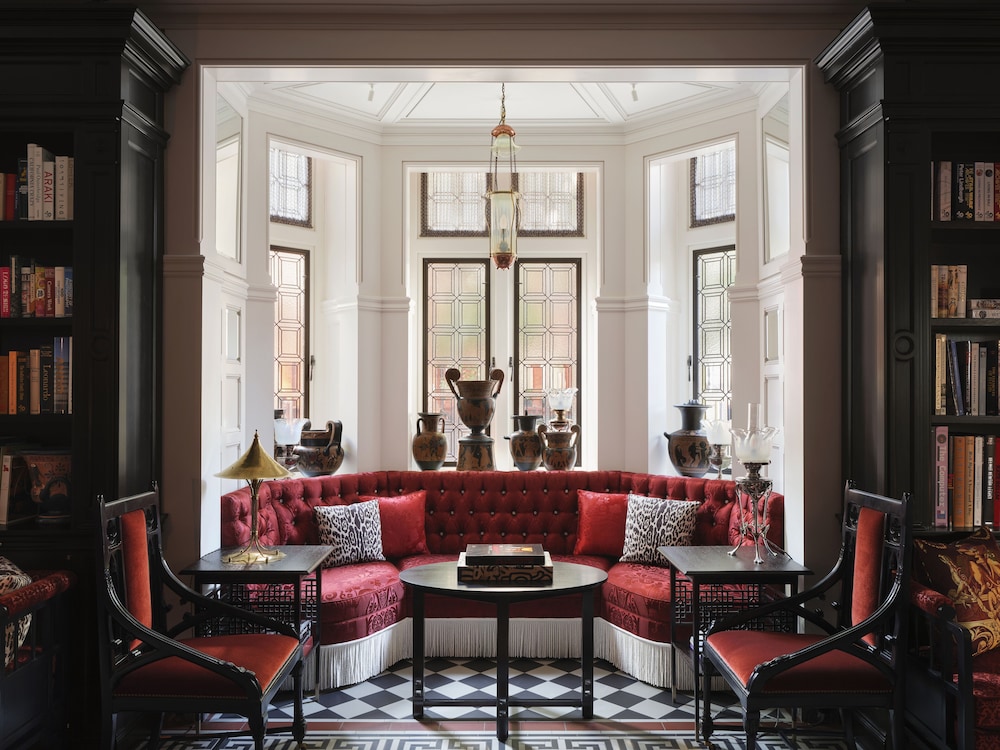 Hotel At Sloane 10