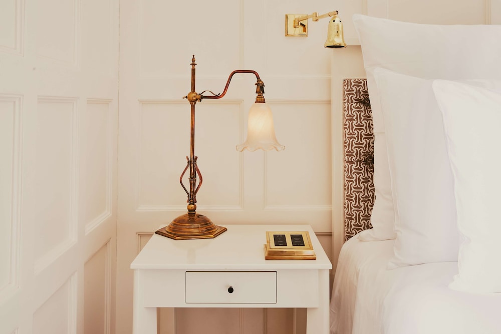 Hotel At Sloane 24