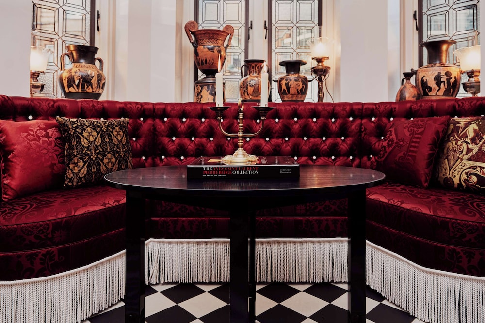 Hotel At Sloane 5