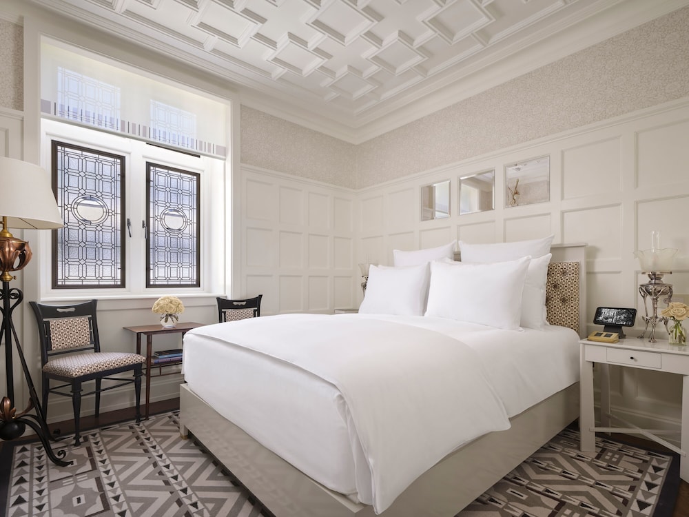 Hotel At Sloane 13