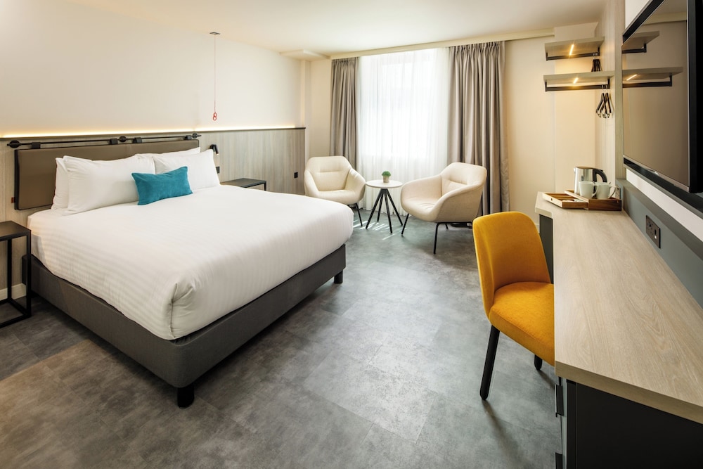 Southgate Hotel London 9