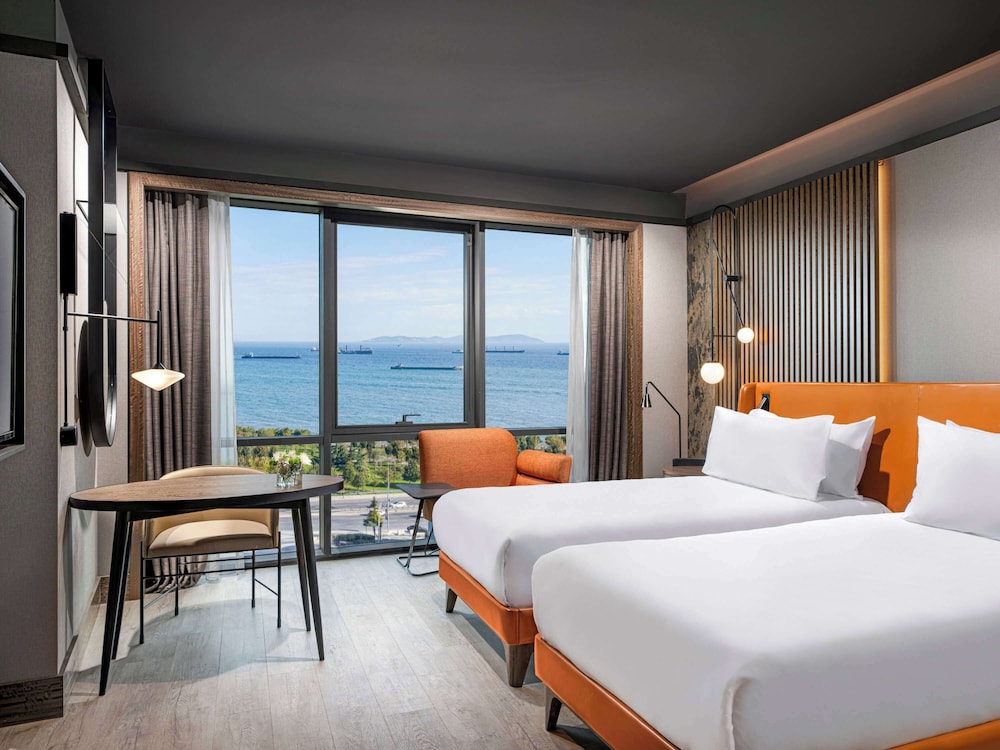 Mövenpick Hotel Istanbul Marmara Sea 15