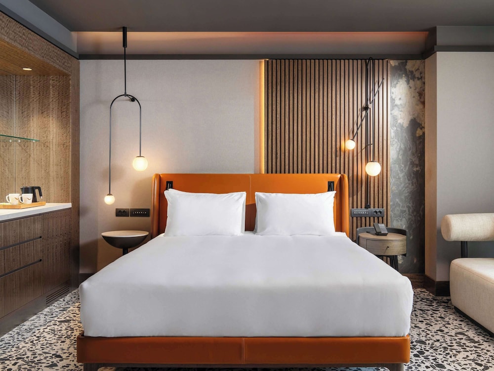 Mövenpick Hotel Istanbul Marmara Sea 9