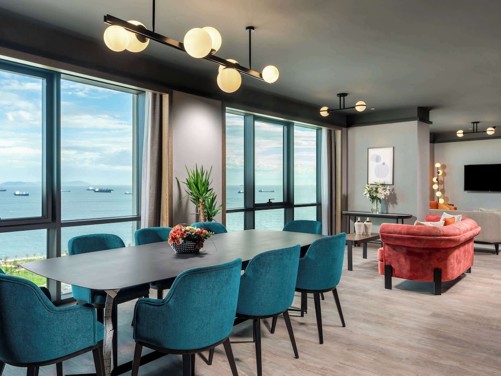 Mövenpick Hotel Istanbul Marmara Sea 10