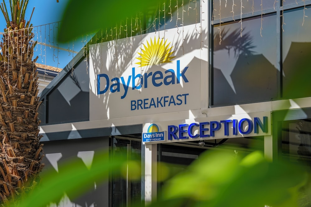 Days Inn by Wyndham Alanya 8