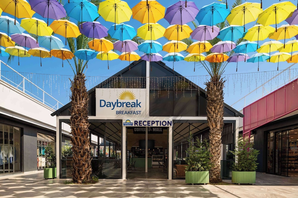 Days Inn by Wyndham Alanya 3