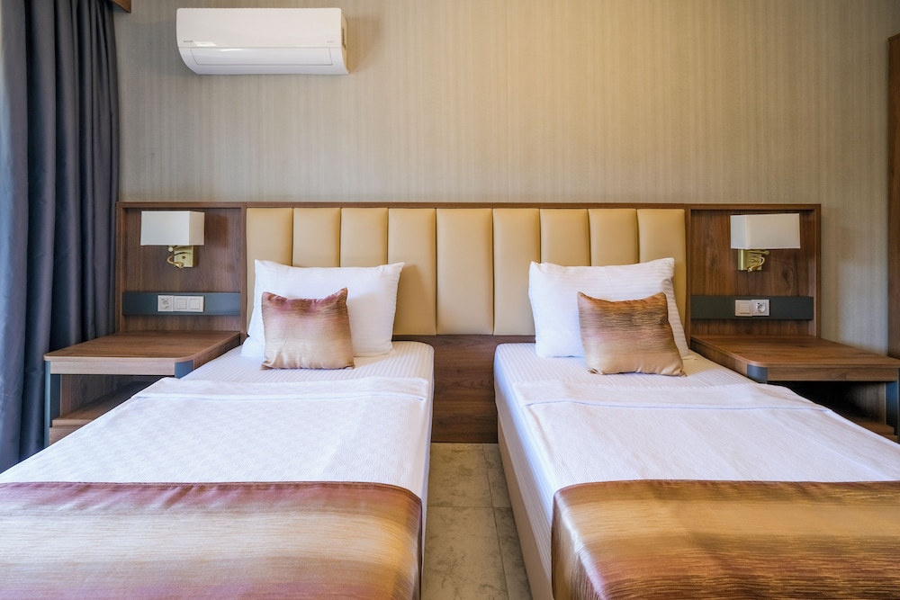 Days Inn by Wyndham Alanya 16