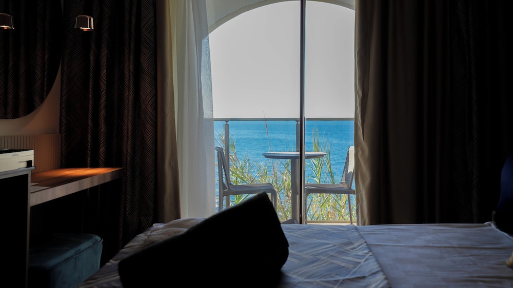 Ada Port Hotel Adults Only 16