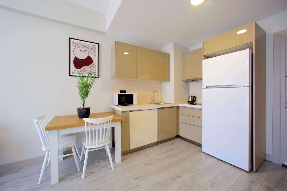 Best Western Plus Hotel & Residences Istanbul 12