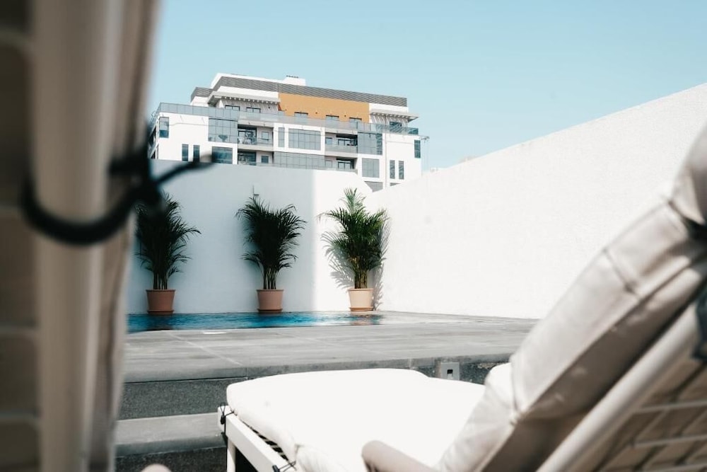 Shada Hotel Jumeirah Gardens 16