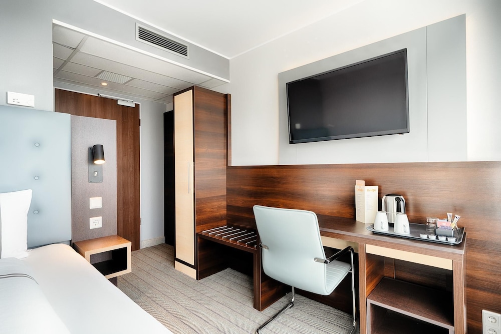 Premier Inn Berlin City Süd Hotel 15