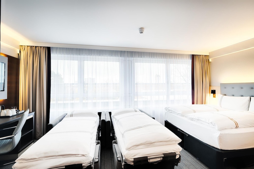 Premier Inn Berlin City Süd Hotel 8
