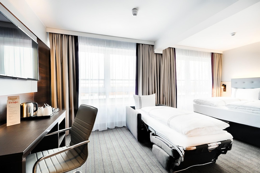 Premier Inn Berlin City Süd Hotel 7