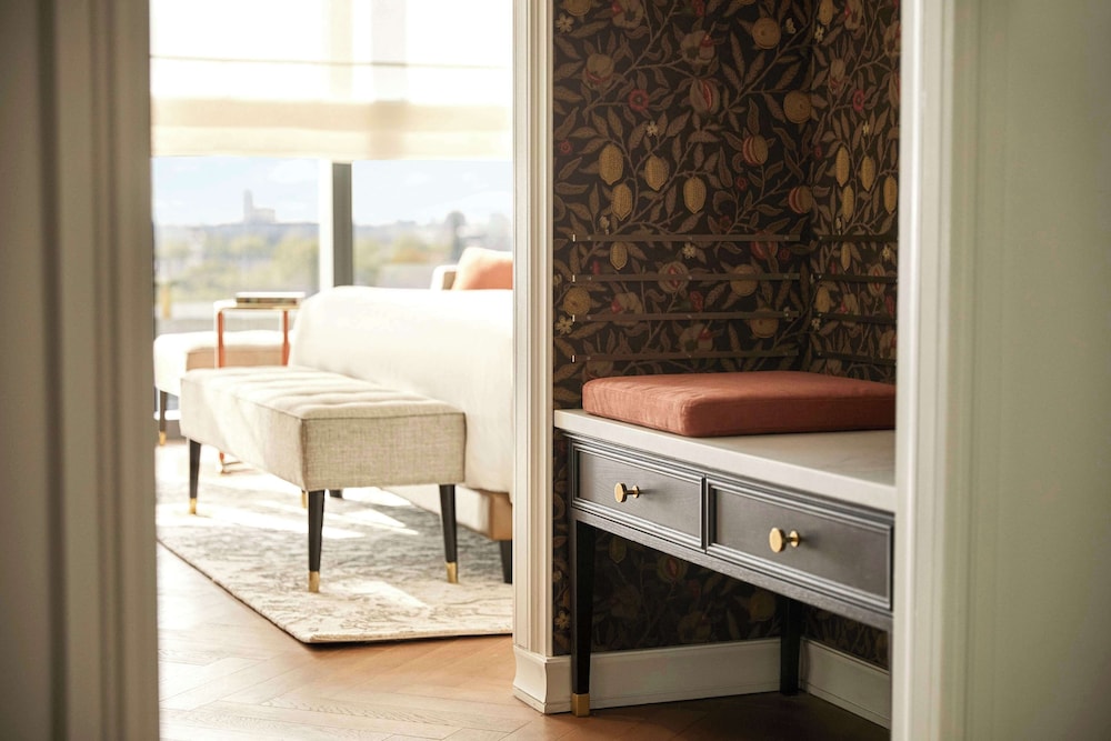 Park Hyatt London River Thames 9