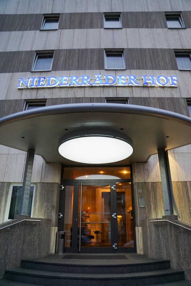 Niederrader Hof 20