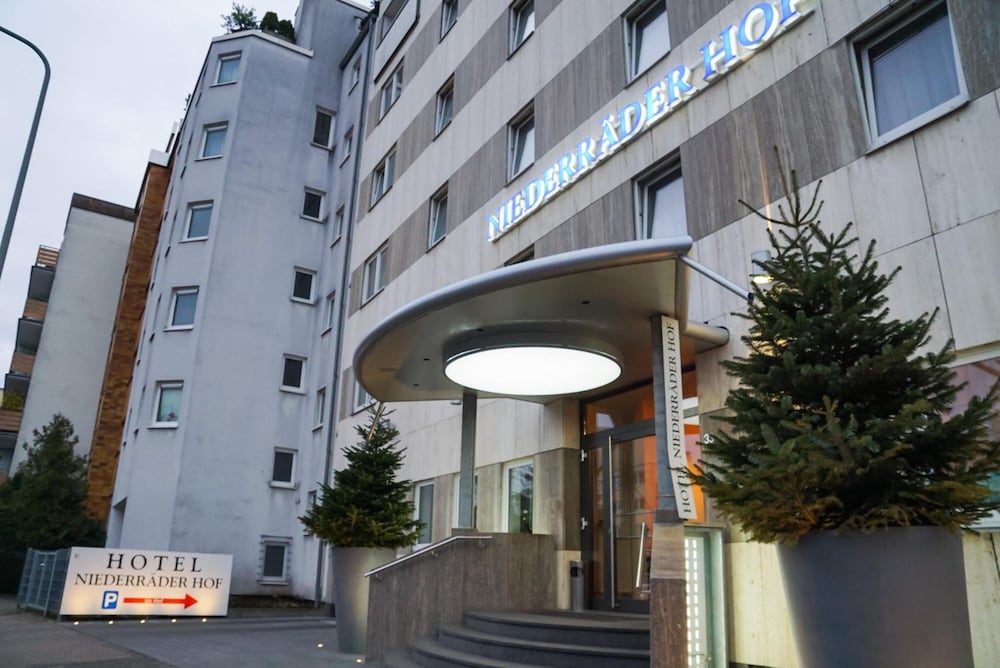 Niederrader Hof 21