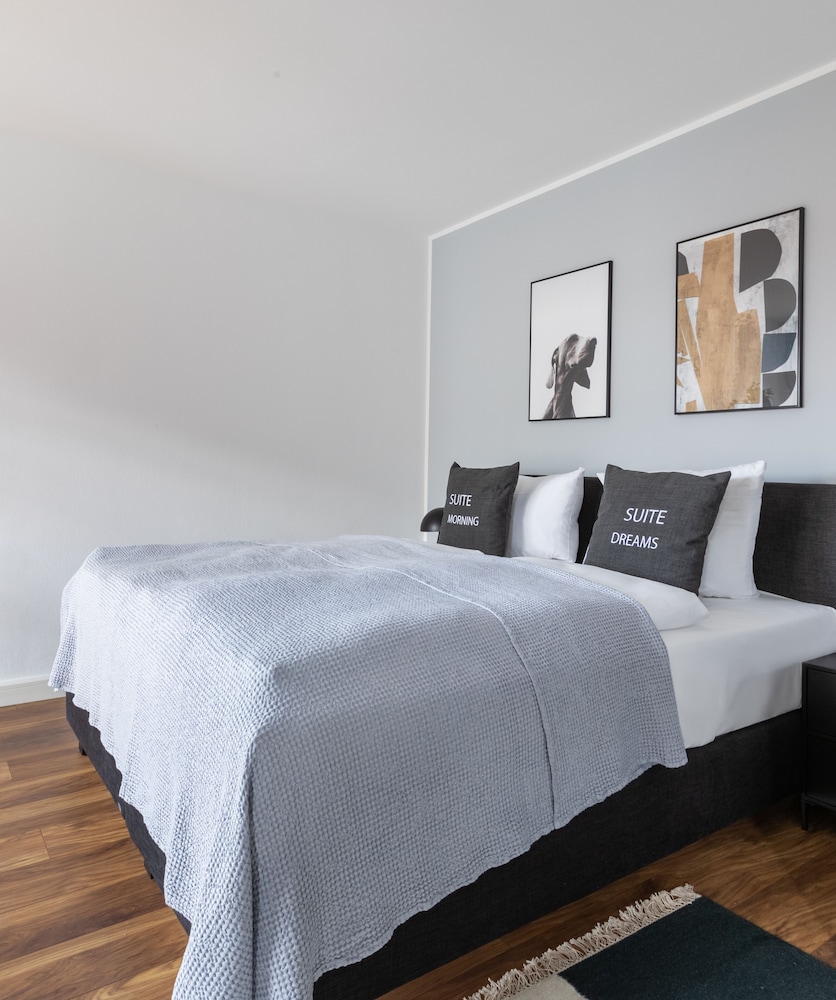 Flower's Boardinghouse Mitte 7