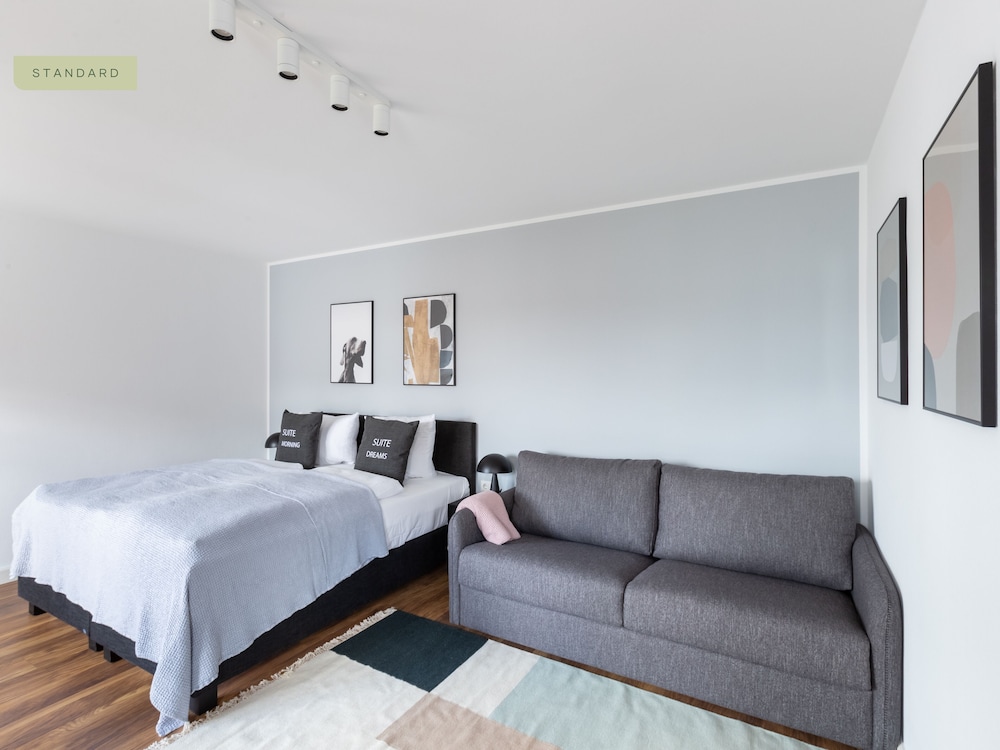 Flower's Boardinghouse Mitte 5