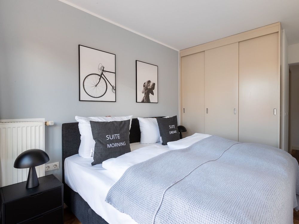 Flower's Boardinghouse Mitte 17