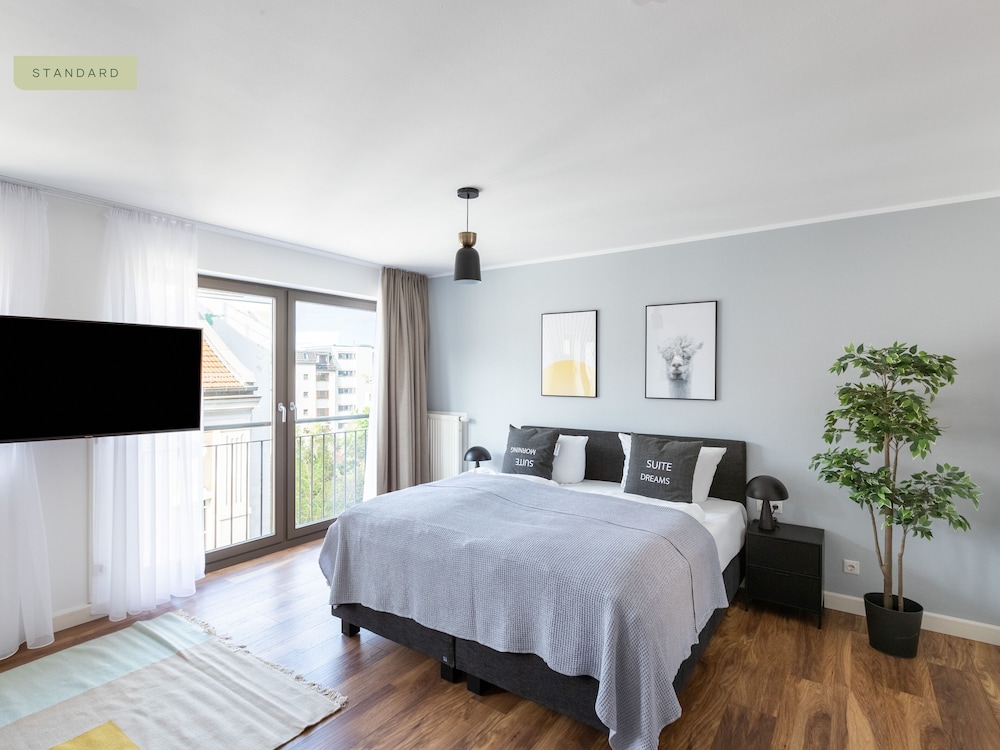 Flower's Boardinghouse Mitte 4