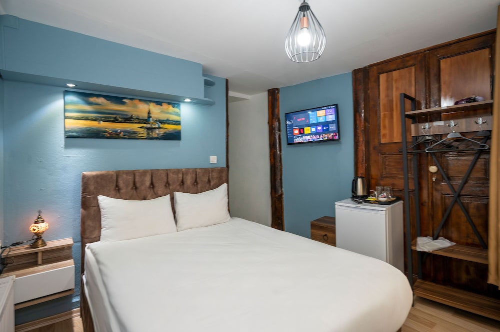 Taksim Antique Hotel 16