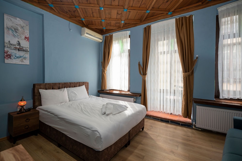 Taksim Antique Hotel 24