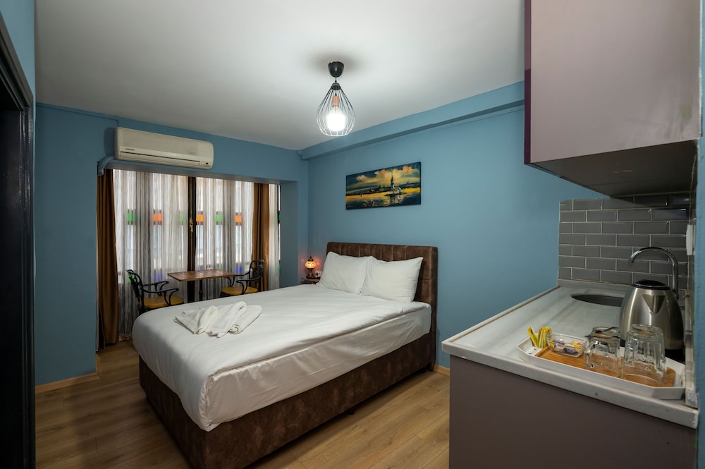 Taksim Antique Hotel 21