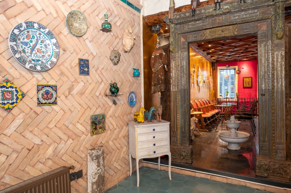 Taksim Antique Hotel 6