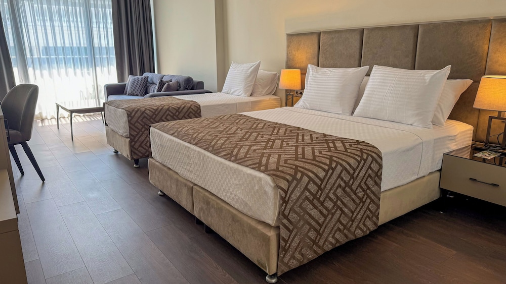 Alice Hotel 13