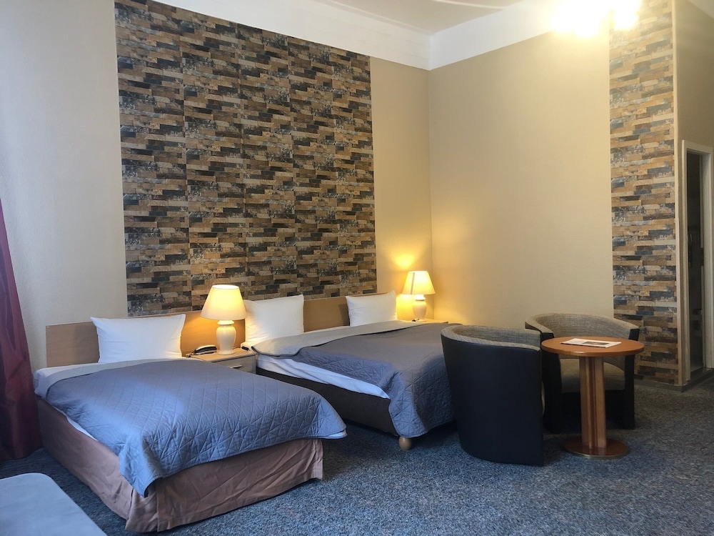Hotel Castell 24