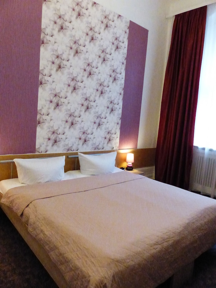 Hotel Castell 3