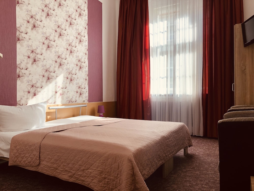Hotel Castell 5