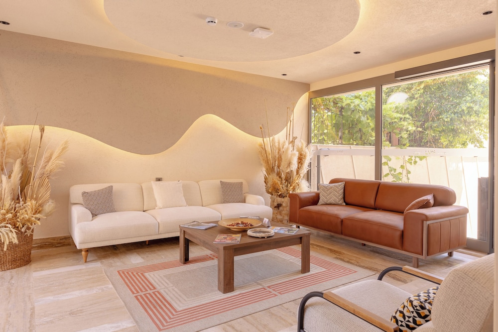 LOS Suites 5