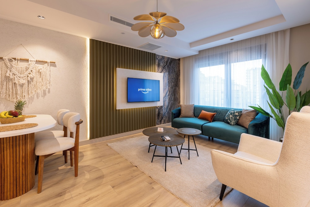 LOS Suites 19