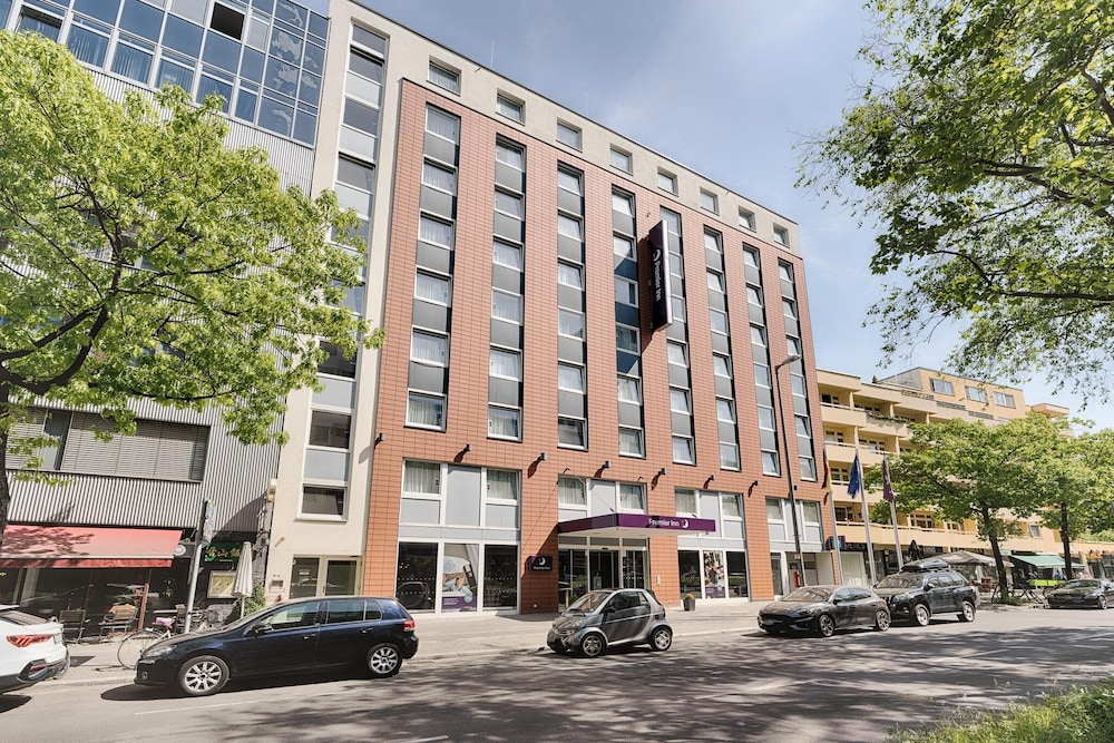 Premier Inn Berlin City Centre Hotel 22