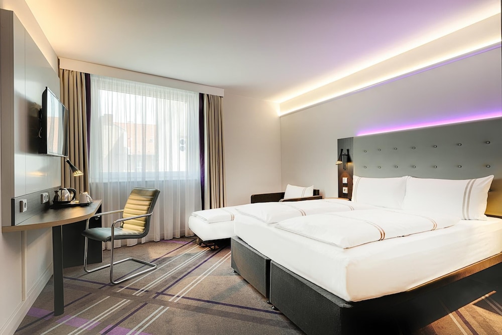 Premier Inn Berlin City Centre Hotel 5