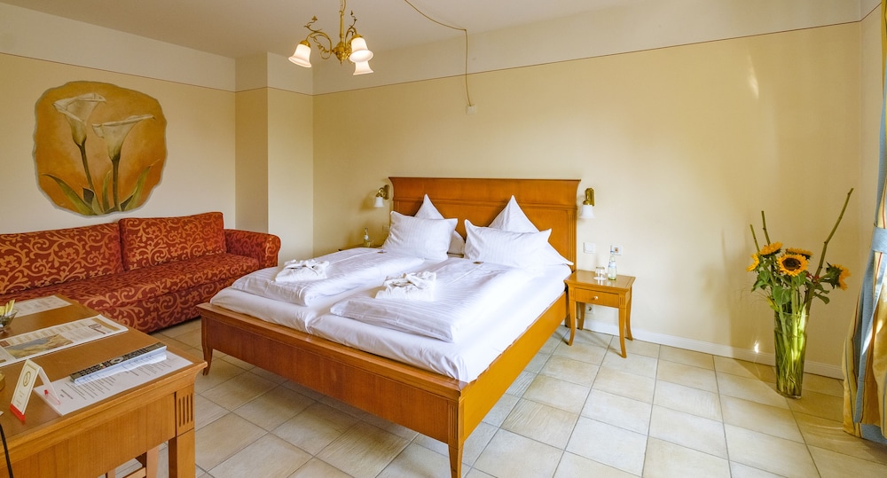 Xll Apostel Albergo 12