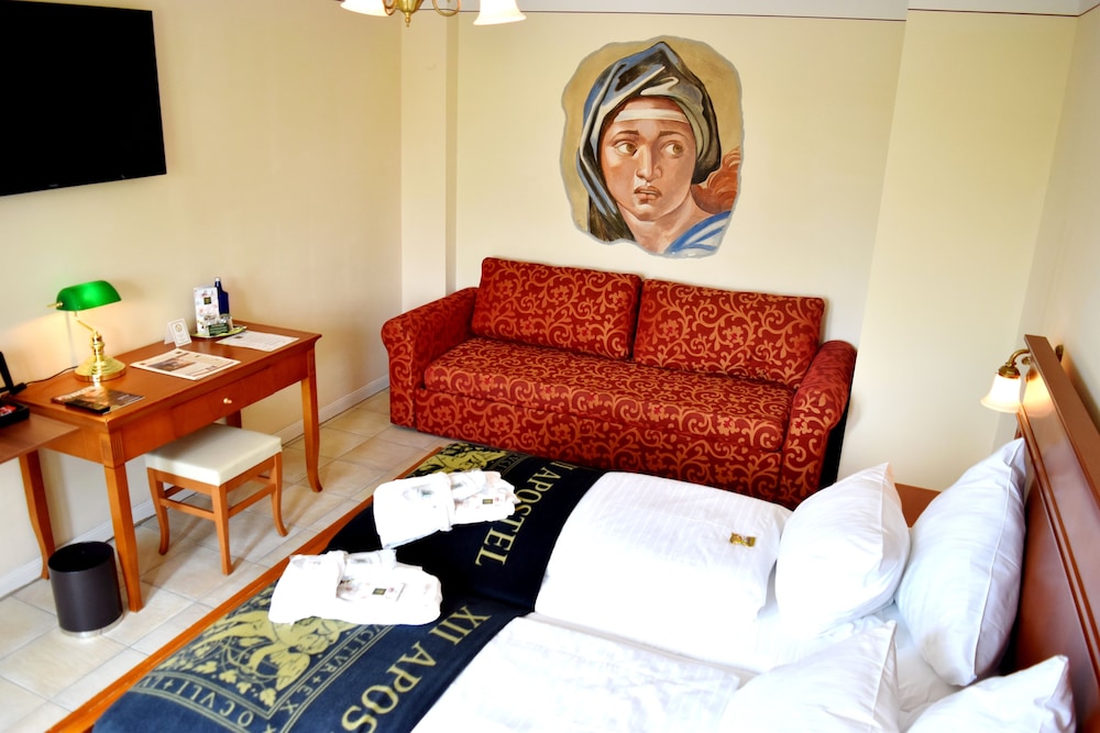 Xll Apostel Albergo 15