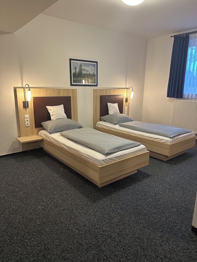 Hotel am Vogelsanger Weg 19