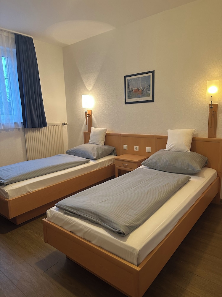 Hotel am Vogelsanger Weg 10