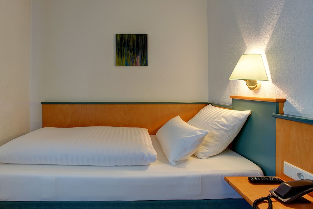Hotel Ambassador Düsseldorf 6
