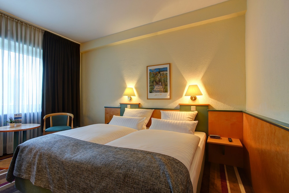 Hotel Ambassador Düsseldorf 12