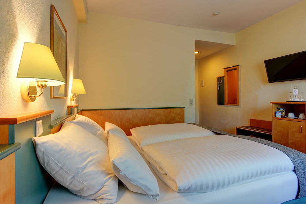 Hotel Ambassador Düsseldorf 11