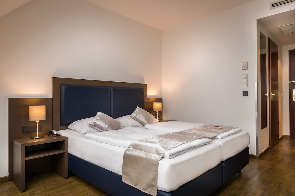 Garner Hotel Frankfurt - Palmengarten 8