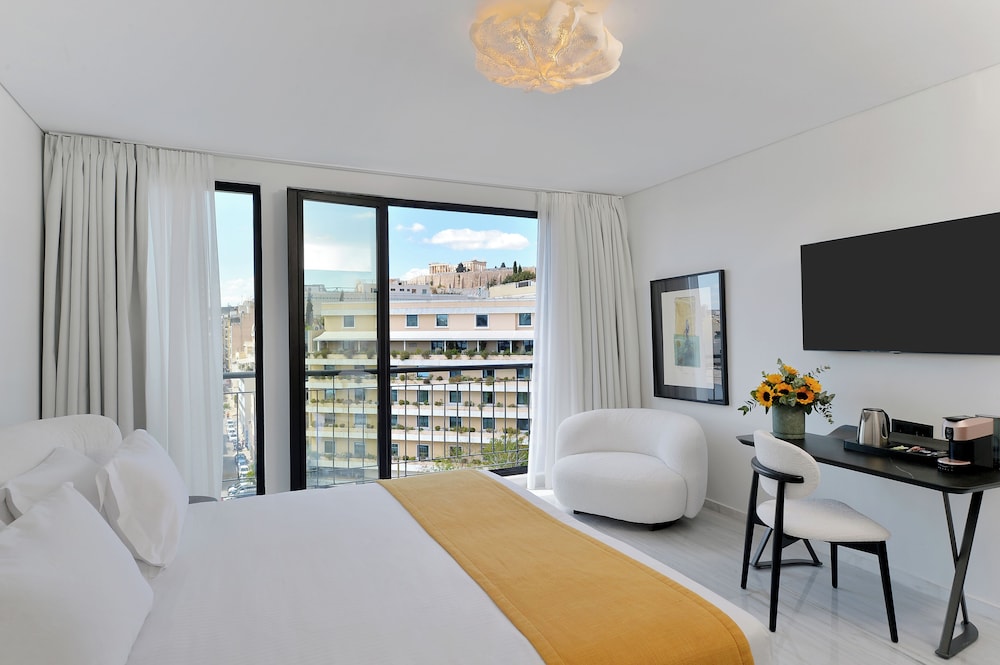 The Athenaeum Luxury Hotel 13