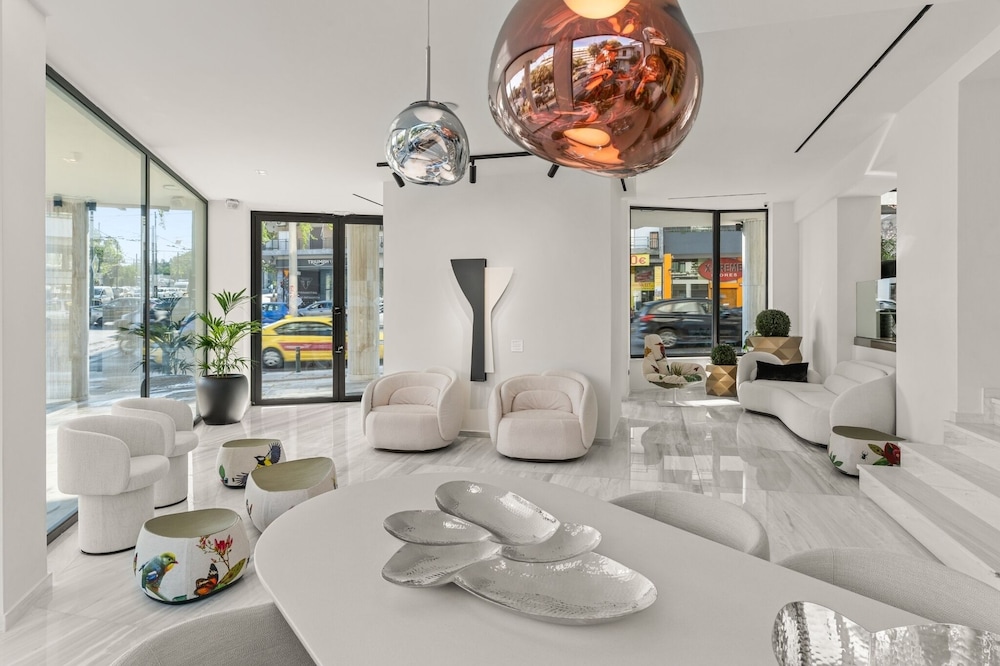 The Athenaeum Luxury Hotel 6