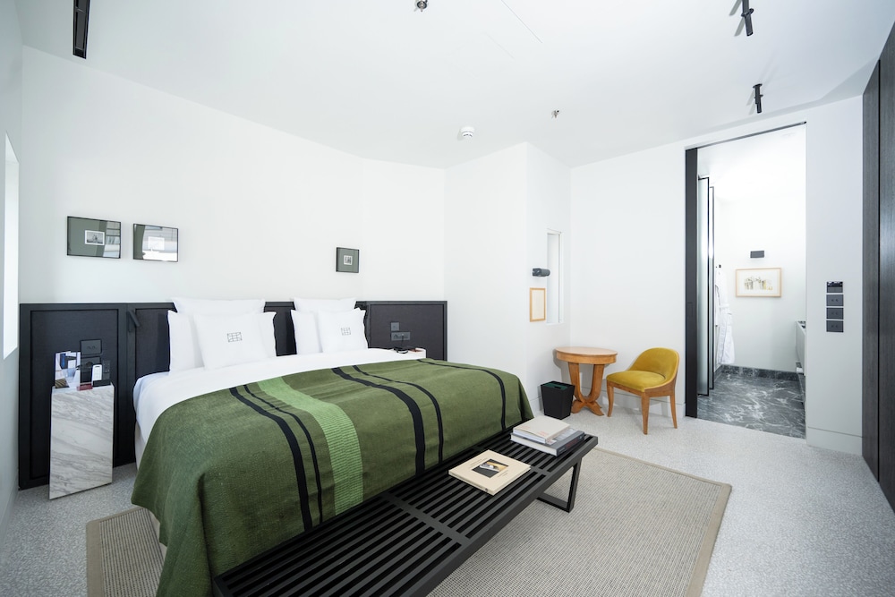 Athens Capital Suites-MGallery Collection 9