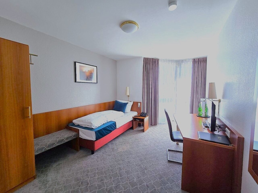 Concorde Hotel Ascot 8